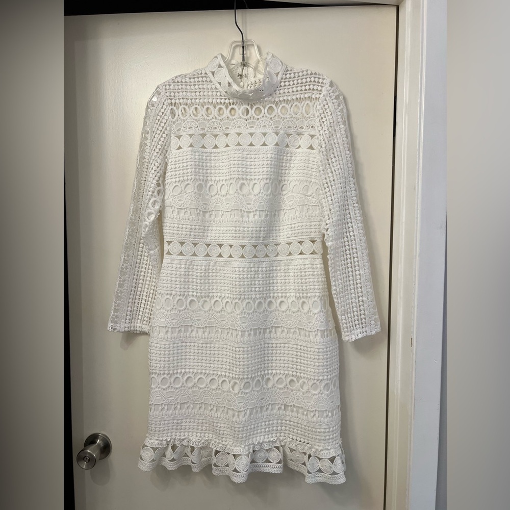 LIKE NEW! White Long Sleeve Mini Crochet/Lace Dress